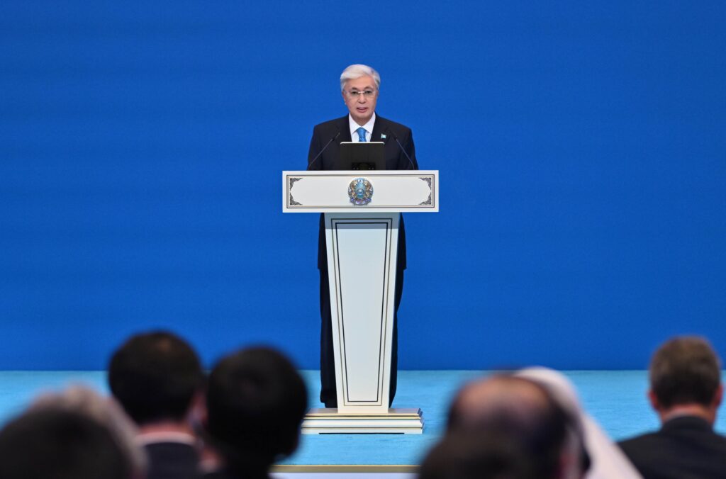 Tokayev Proposes Employing Top Foreign Graduates in Kazakhstan